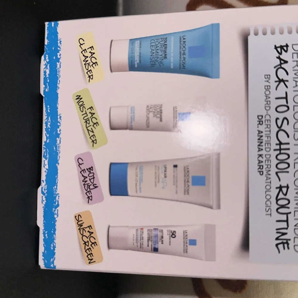 🩵 La Roche Posay🩵 - Picture 2 of 4